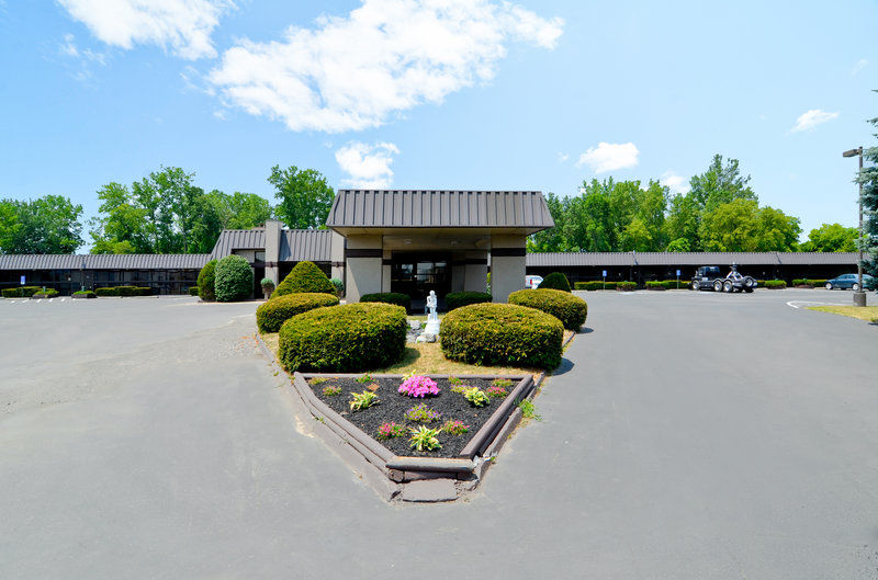 Best Western Gateway Adirondack Inn Utica Exterior foto