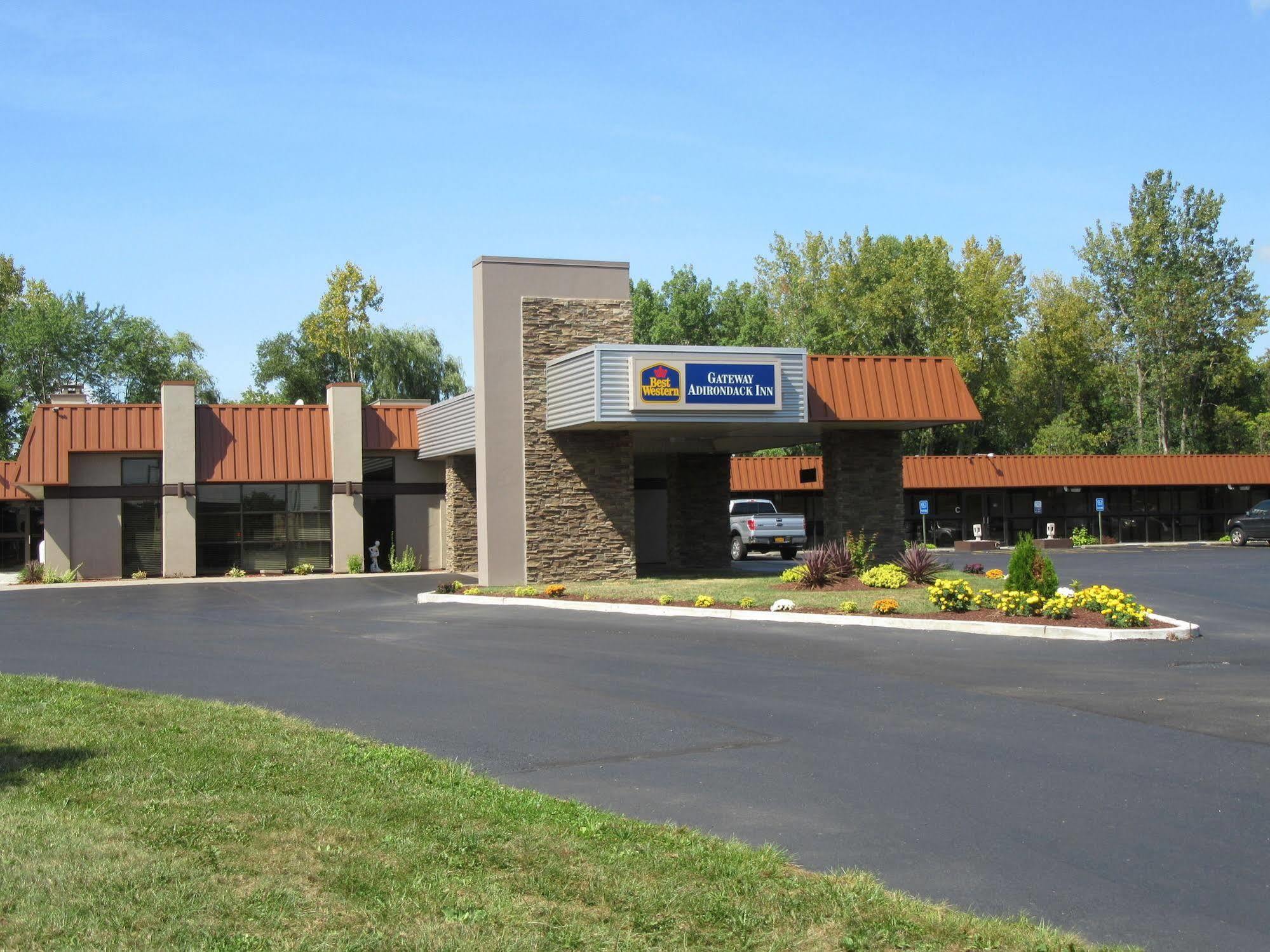 Best Western Gateway Adirondack Inn Utica Exterior foto